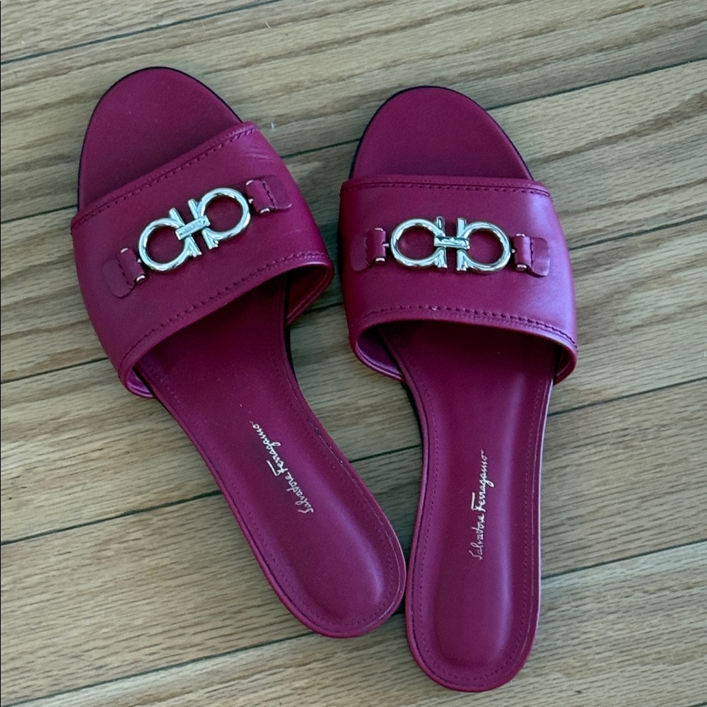 Salvatore Ferragamo Women's Burgundy Slide Sandals